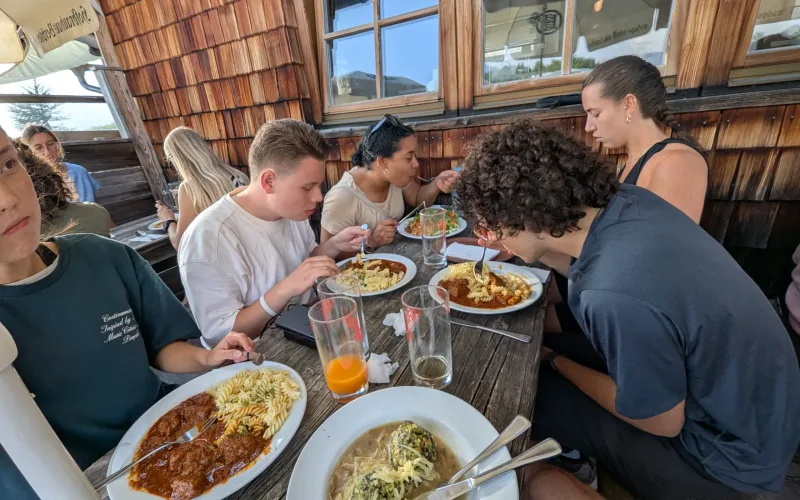 PXL_20250815_162752424